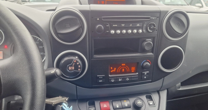 Peugeot Partner cena 41900 przebieg: 20000, rok produkcji 2019 z Sulechów małe 172